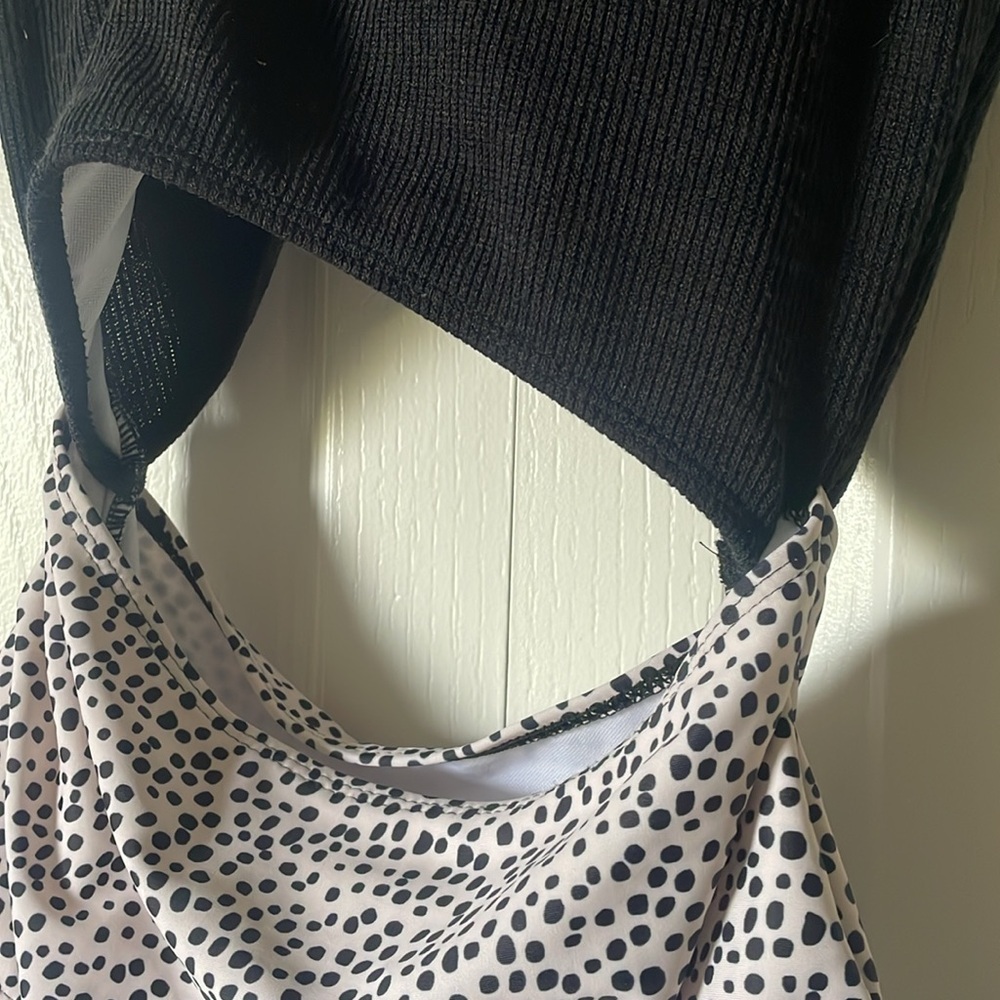 Never worn Women’s one piece swim suit - Picture 3 of 8
